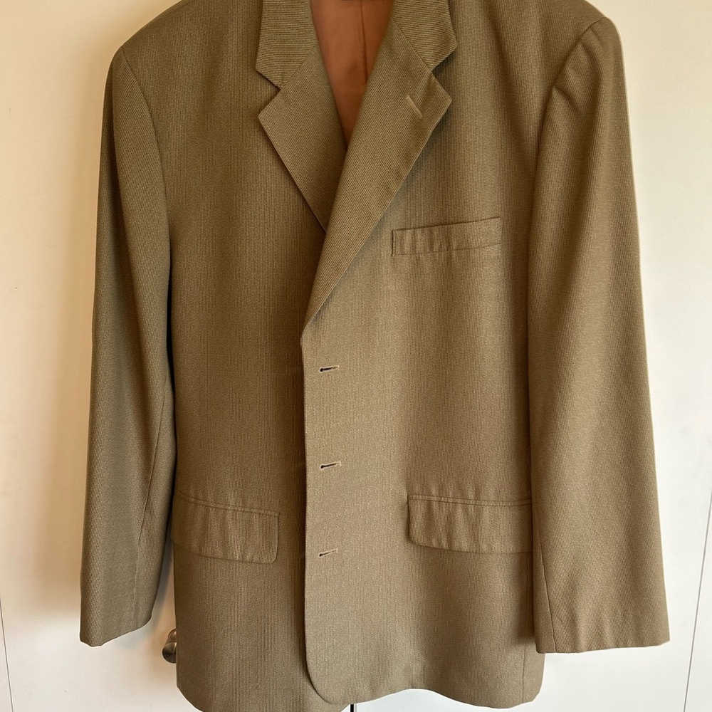 Claiborne Men's Tan 3 Piece Suit
